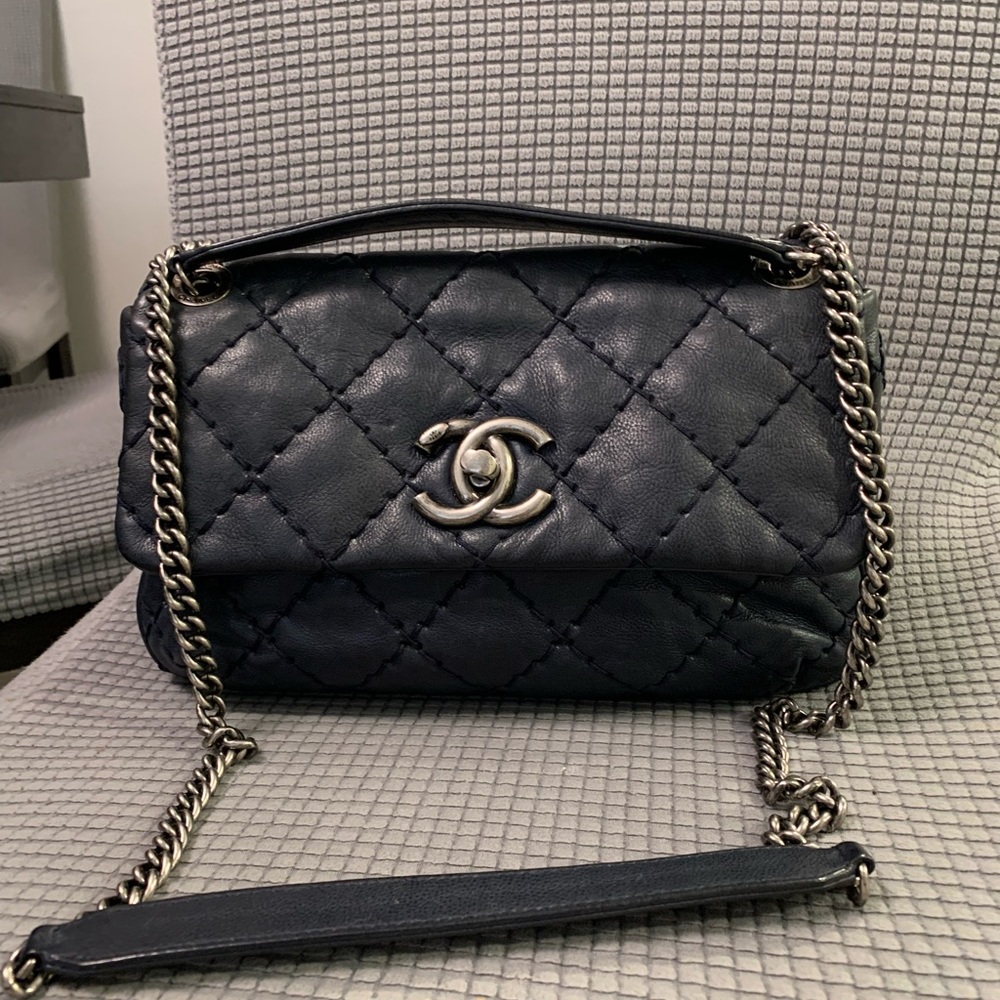 Chanel classic single flap shoulder bag❤️ - Picture 4 of 17